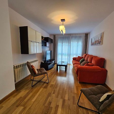 13B01 Apartamento Con Terraza Y Garaje Ribadesella Exteriör bild